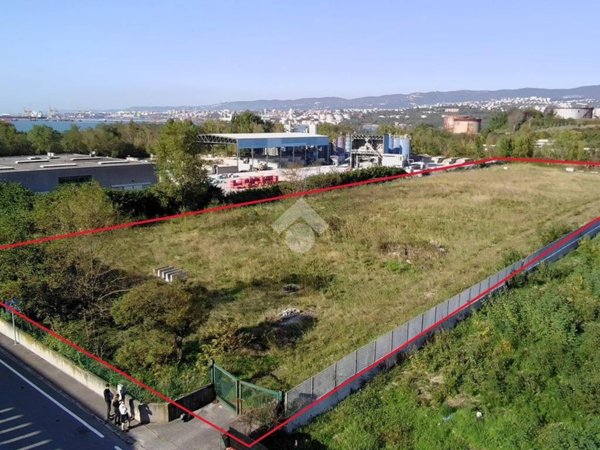 terreno edificabile in affitto a Muggia