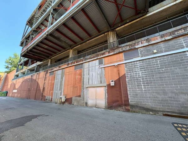locale commerciale in affitto a Muggia