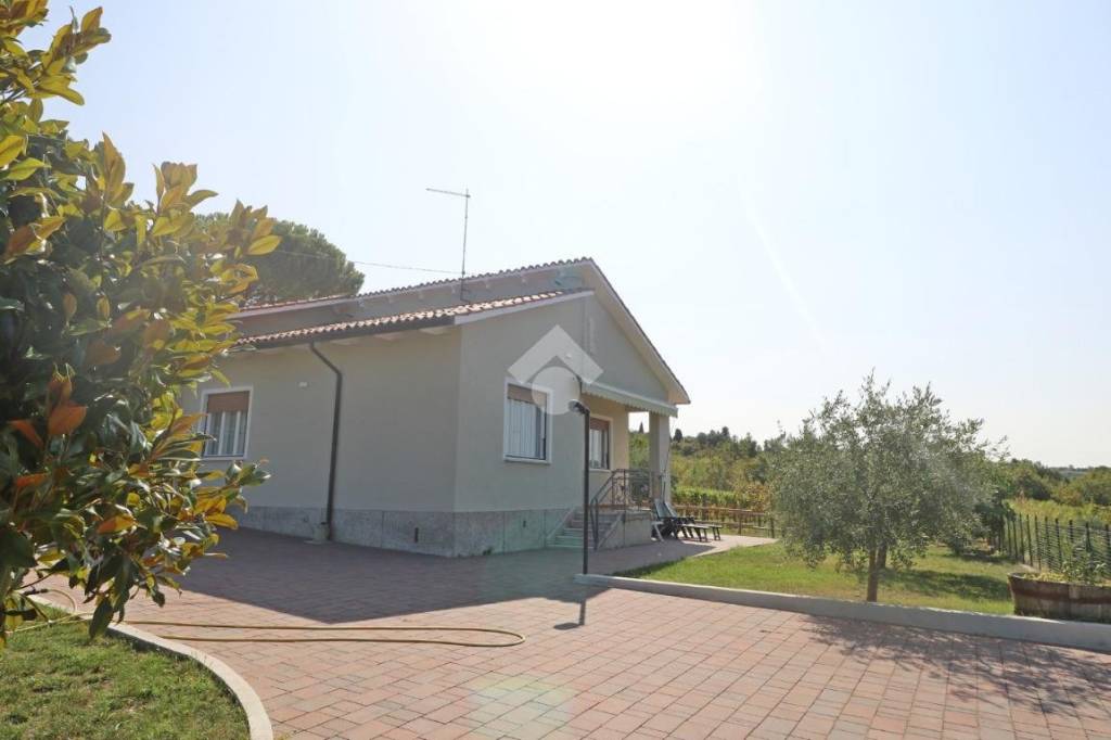 casa indipendente in affitto a Muggia