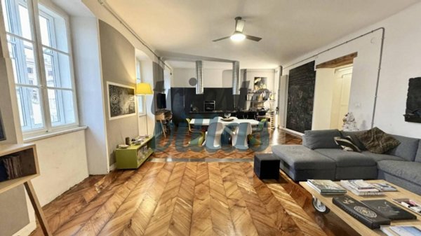 appartamento in affitto a Trieste in zona Città Vecchia