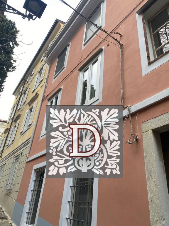 appartamento in affitto a Trieste in zona Città Vecchia