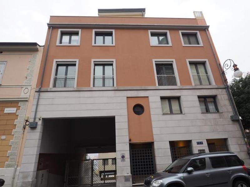negozio in affitto a Trieste in zona San Giusto