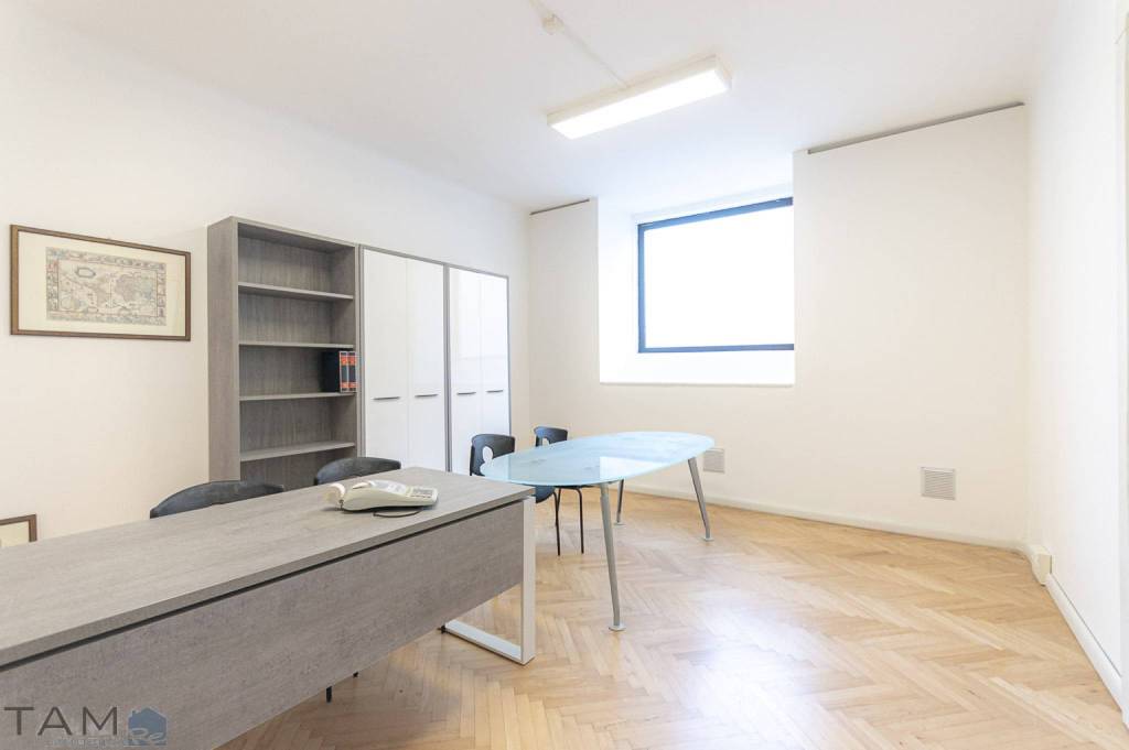 appartamento in affitto a Trieste in zona Borgo Teresiano