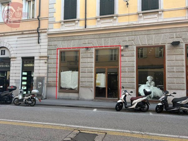 appartamento in affitto a Trieste in zona Borgo Teresiano