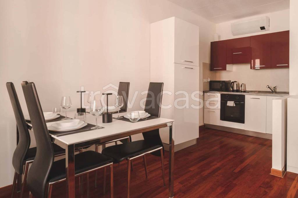 appartamento in affitto a Trieste in zona Borgo Teresiano