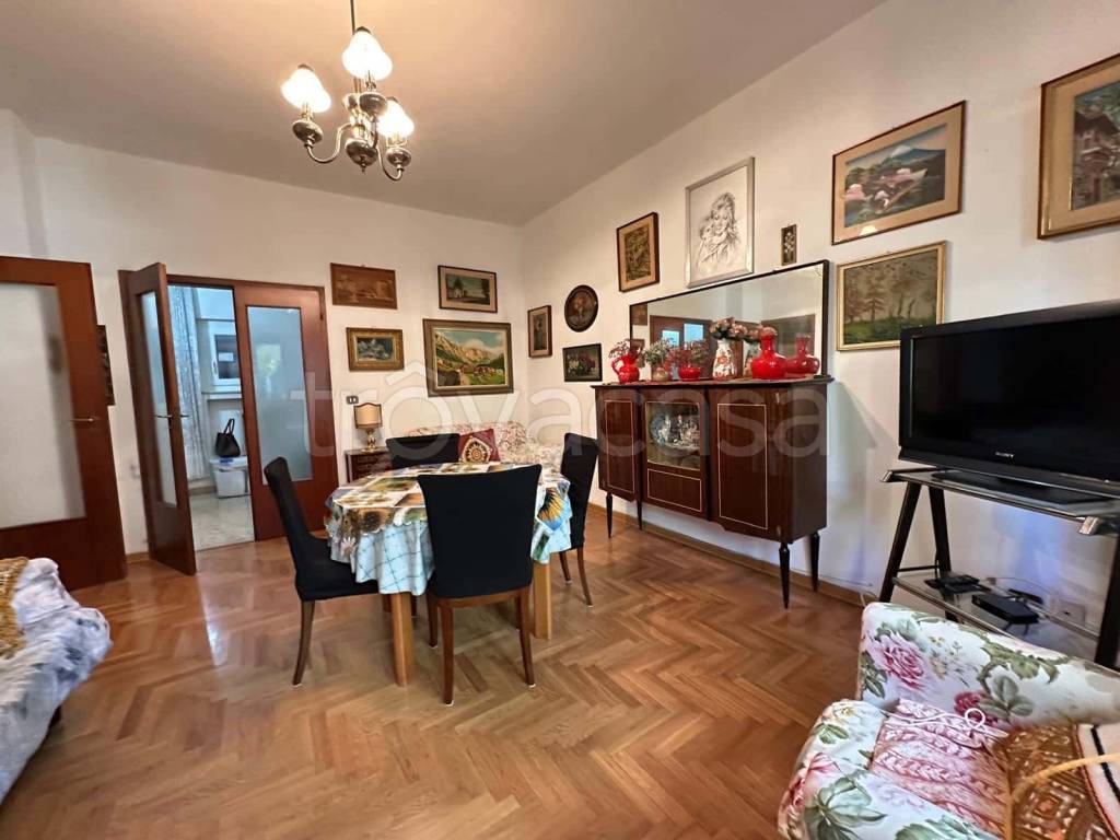 appartamento in affitto a Trieste in zona San Vito