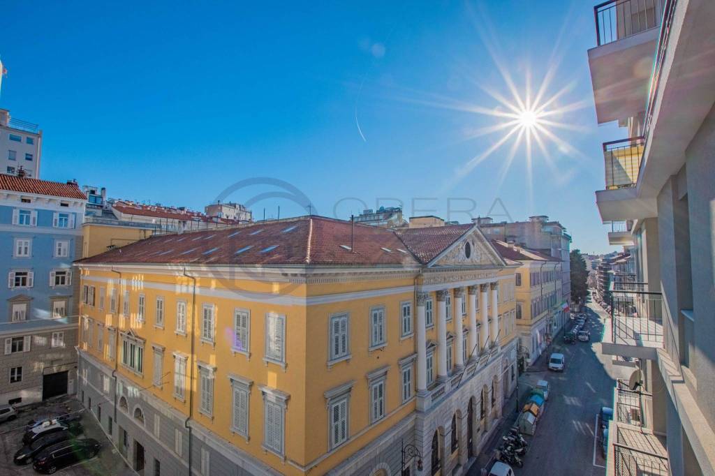 appartamento in affitto a Trieste in zona Città Vecchia