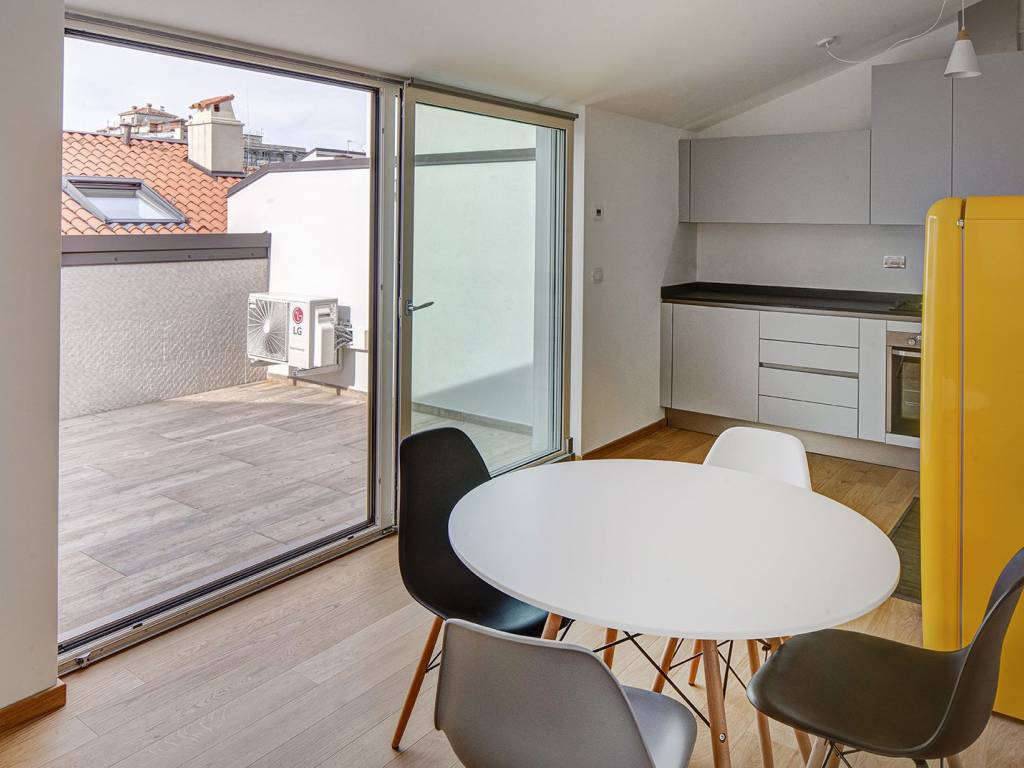 appartamento in affitto a Trieste in zona Città Nuova