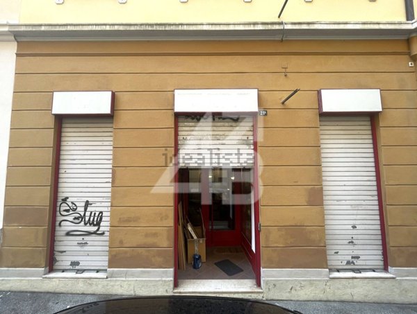 locale commerciale in affitto a Trieste