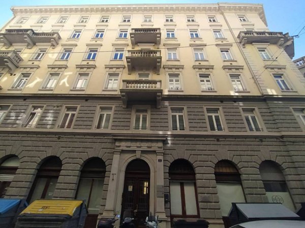 appartamento in affitto a Trieste in zona Borgo Teresiano