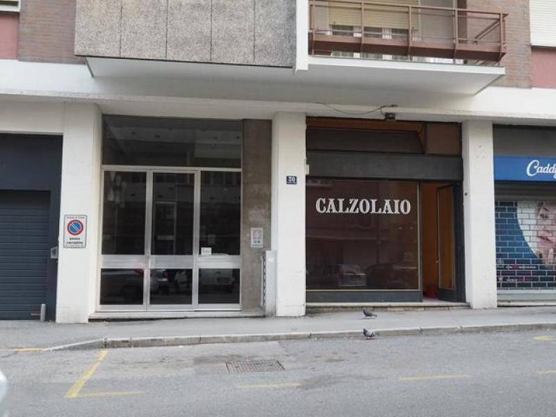 negozio in affitto a Trieste in zona Cologna