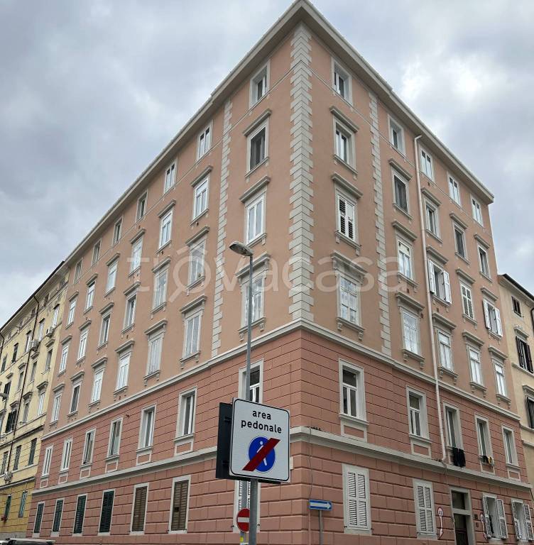 appartamento in affitto a Trieste in zona San Giacomo