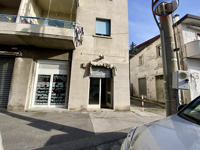negozio in affitto a Trieste in zona Valmaura