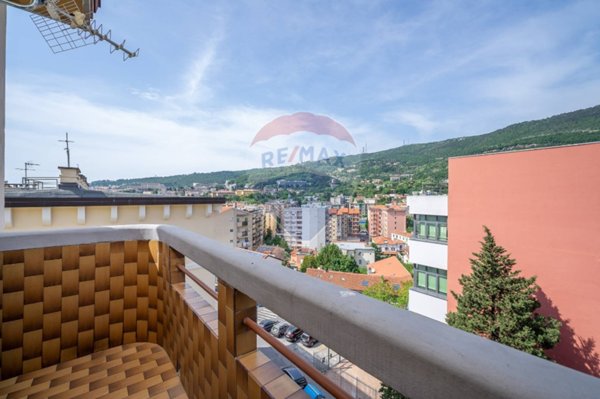 appartamento in affitto a Trieste in zona Longhera