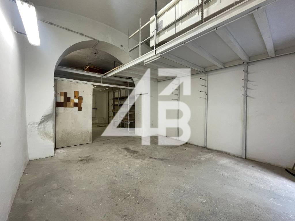 locale commerciale in affitto a Trieste