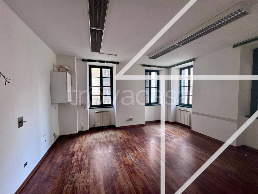 appartamento in affitto a Trieste in zona Borgo Teresiano