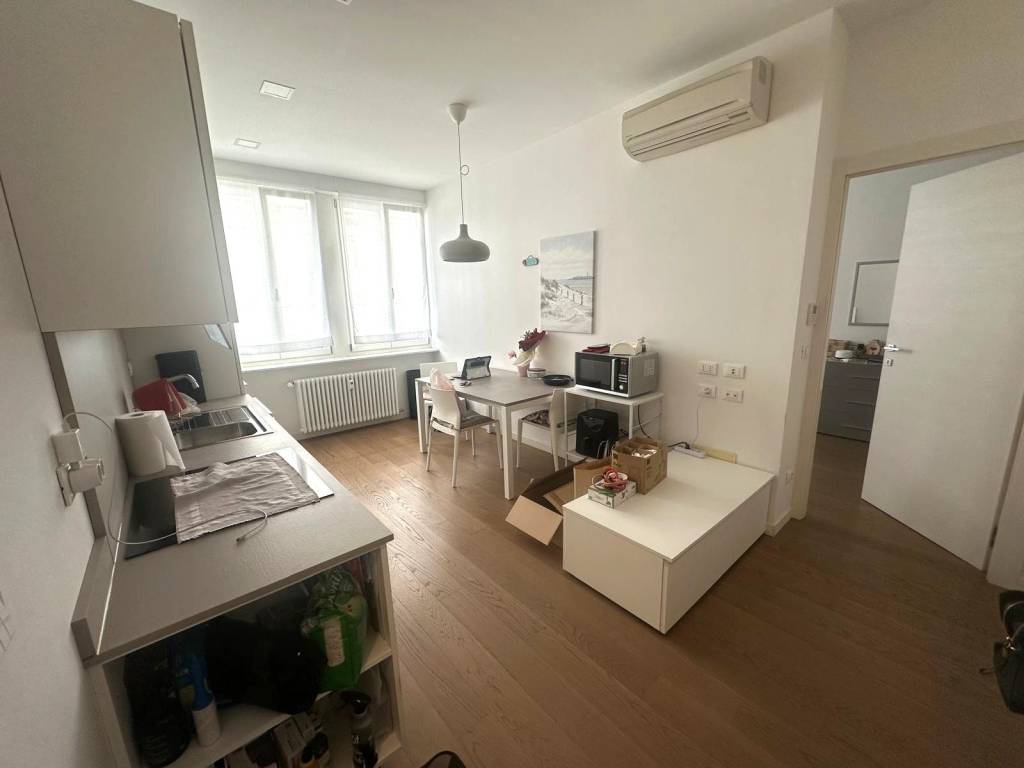 appartamento in affitto a Trieste in zona Borgo Teresiano