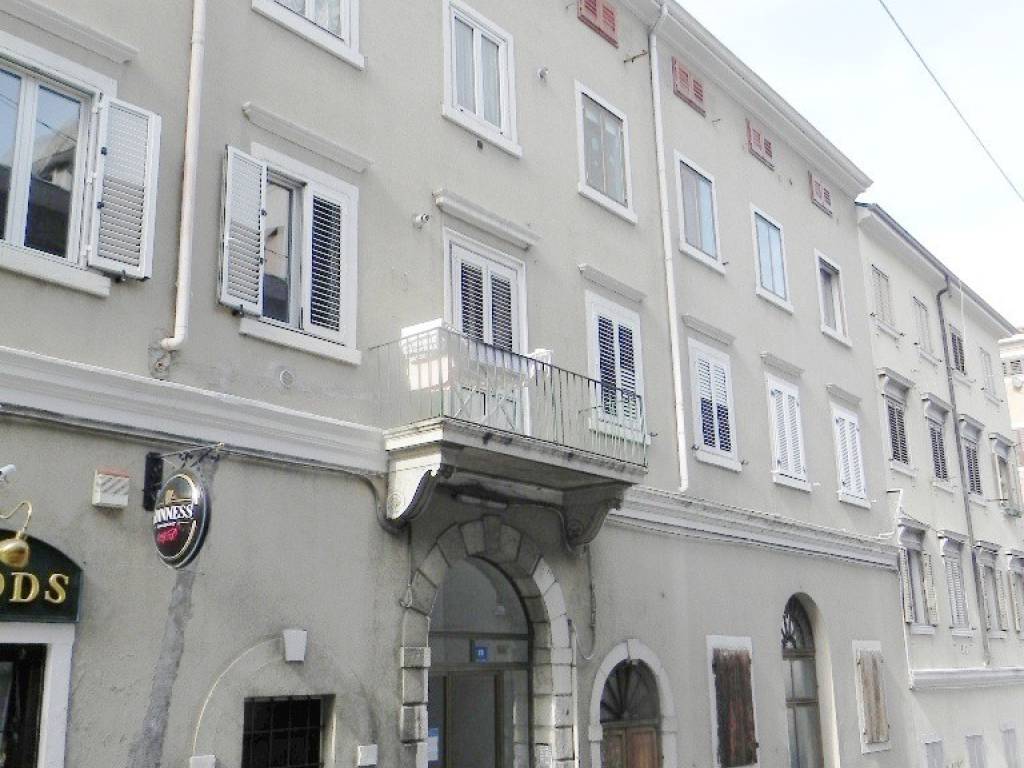 appartamento in affitto a Trieste in zona San Giacomo