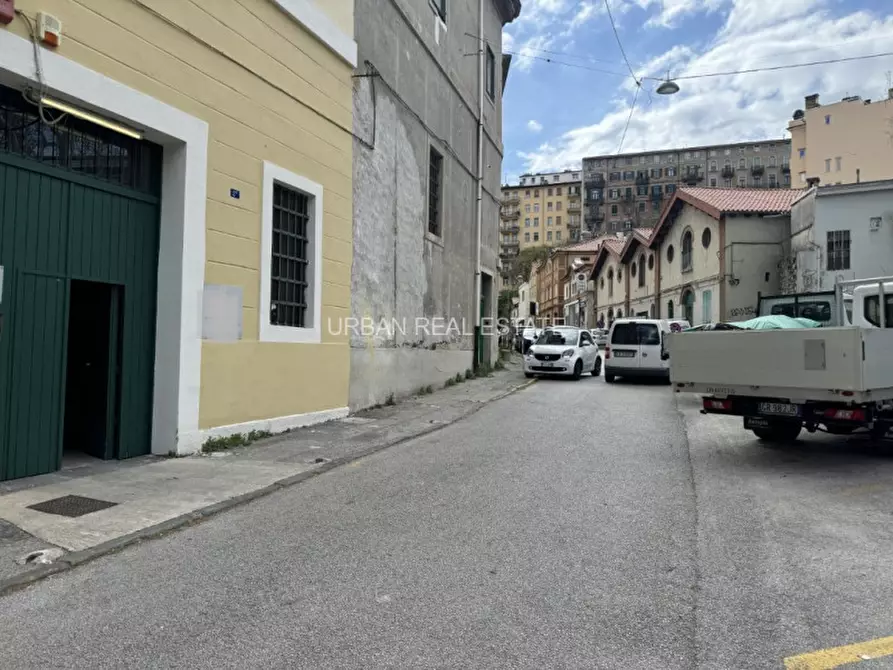 ufficio in affitto a Trieste in zona Città Vecchia