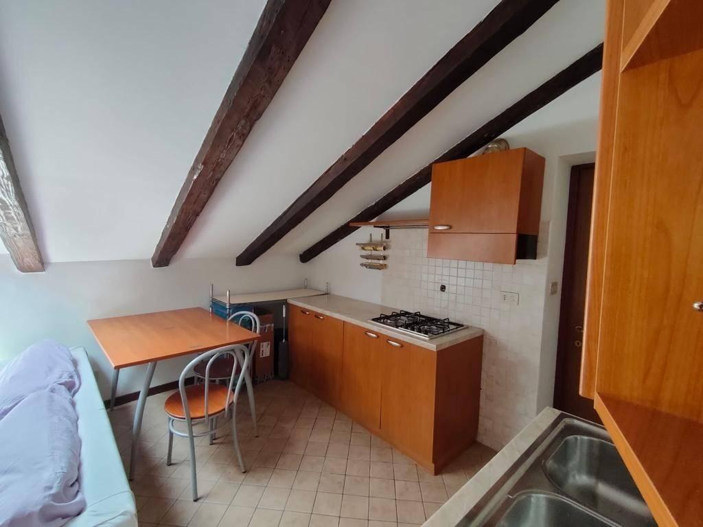 appartamento in affitto a Trieste in zona Città Vecchia