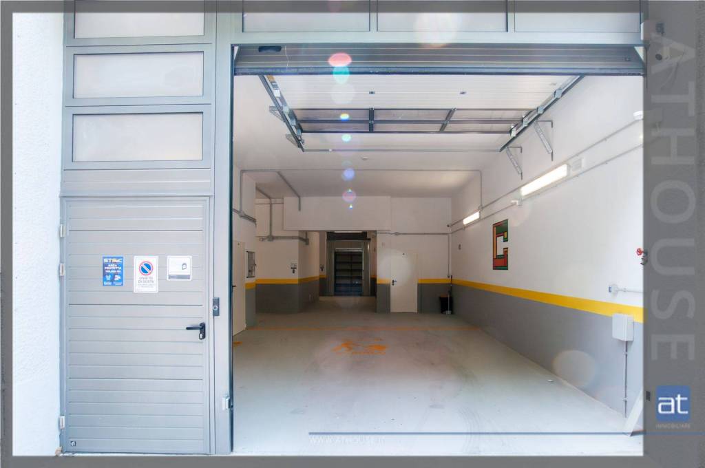 locale commerciale in affitto a Trieste in zona Valmaura