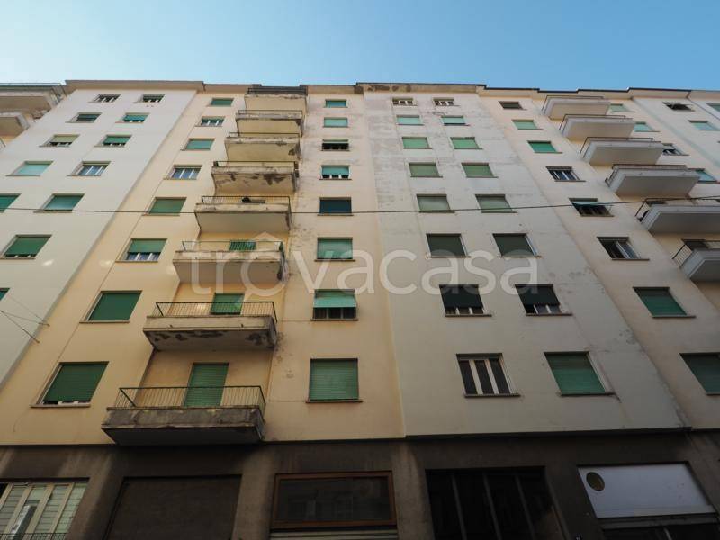 negozio in affitto a Trieste in zona Cologna