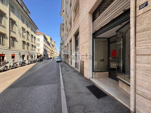 locale commerciale in affitto a Trieste in zona Città Nuova