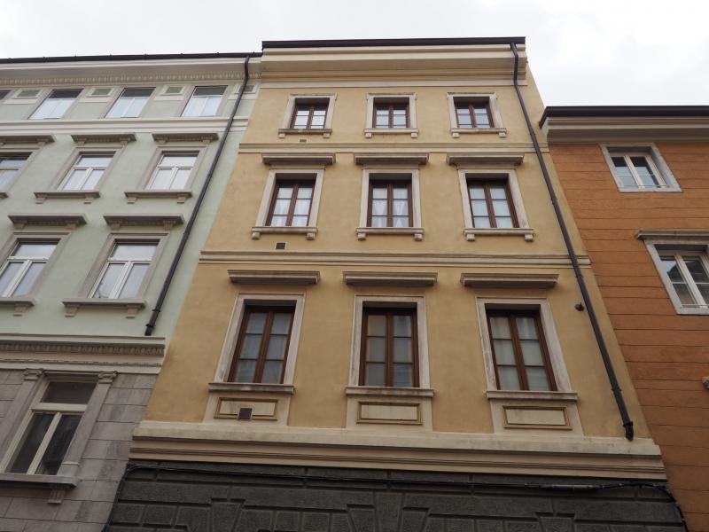 appartamento in affitto a Trieste in zona Borgo Teresiano