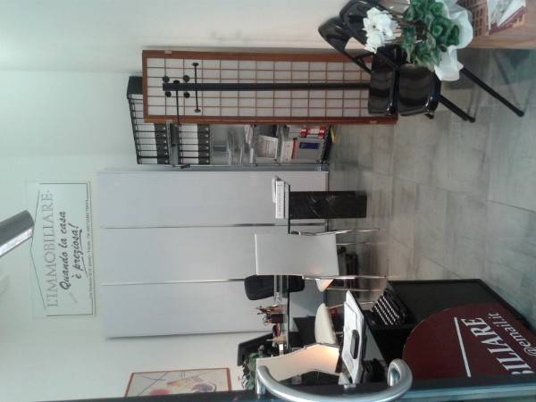 negozio in affitto a Trieste