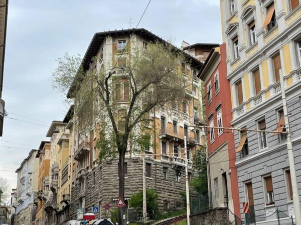 appartamento in affitto a Trieste in zona Guardiella