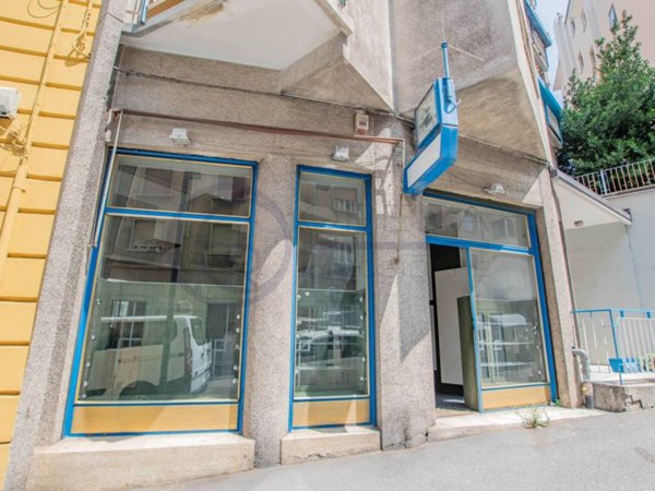 negozio in affitto a Trieste