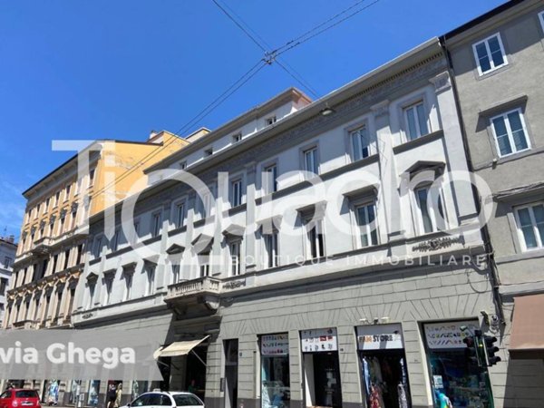 appartamento in affitto a Trieste in zona Città Vecchia