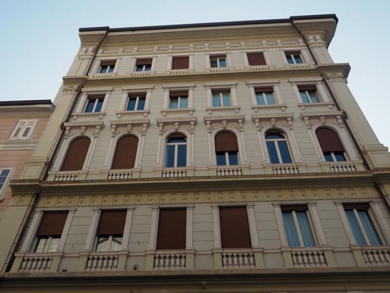 appartamento in affitto a Trieste in zona Borgo Teresiano