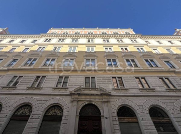 appartamento in affitto a Trieste in zona Borgo Teresiano