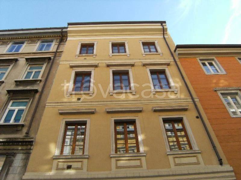 appartamento in affitto a Trieste in zona Borgo Teresiano