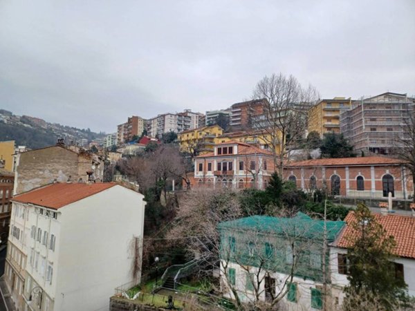 appartamento in affitto a Trieste in zona Roiano