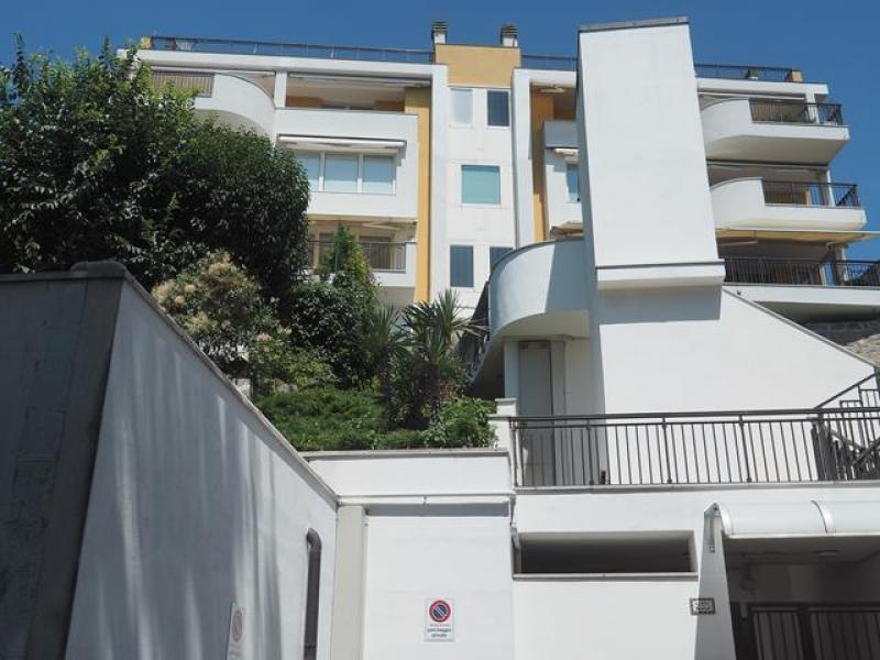 appartamento in affitto a Trieste in zona Barcola