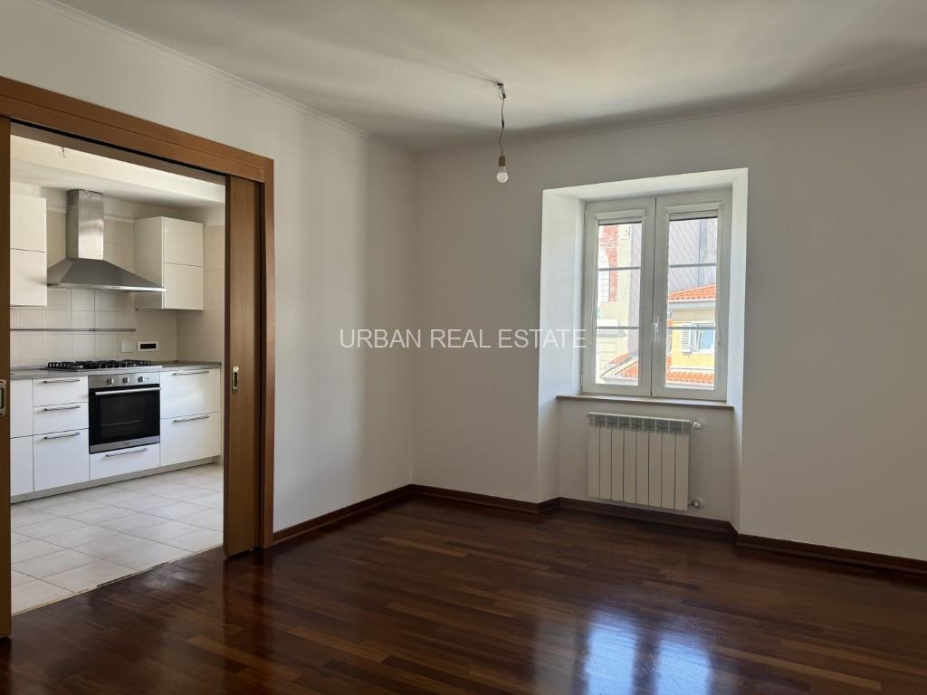 appartamento in affitto a Trieste in zona Città Vecchia