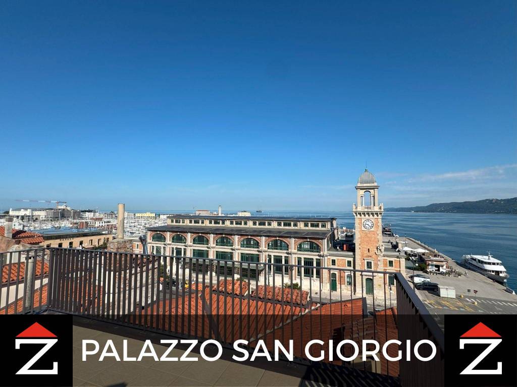 appartamento in affitto a Trieste in zona Città Vecchia