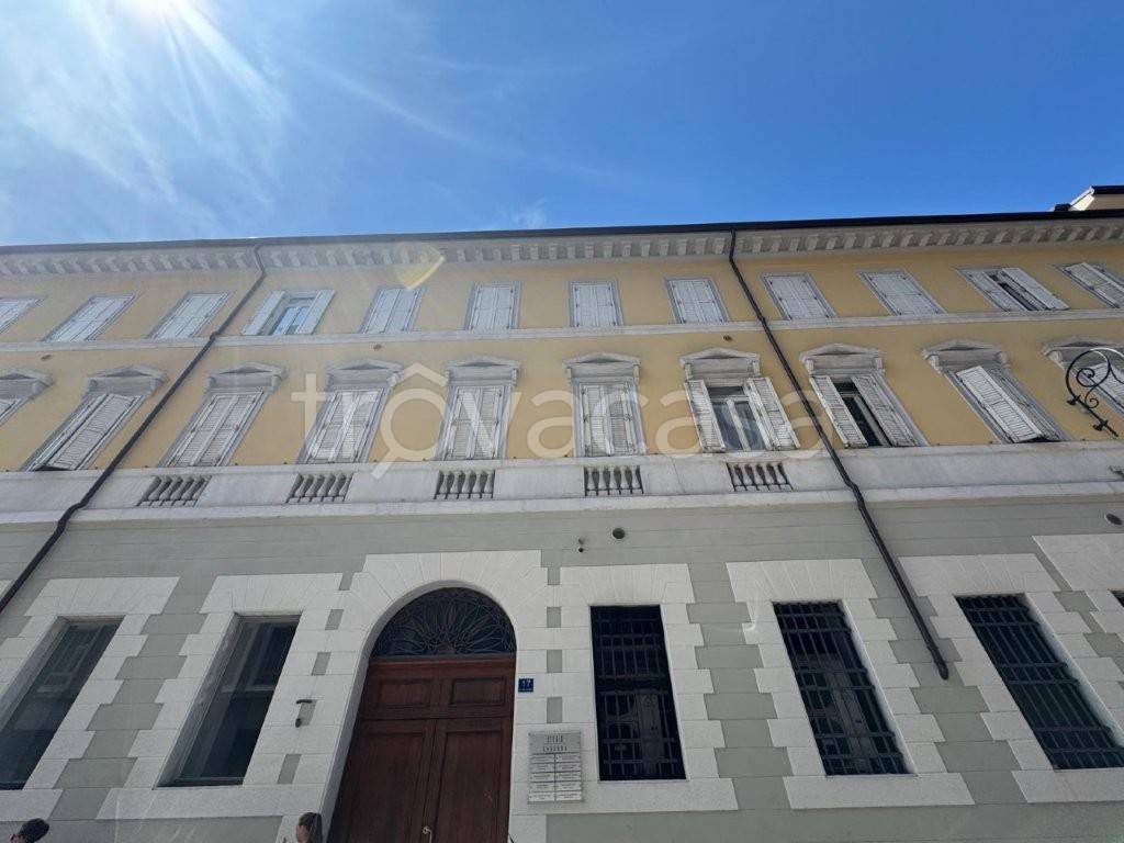 appartamento in affitto a Trieste in zona Città Vecchia