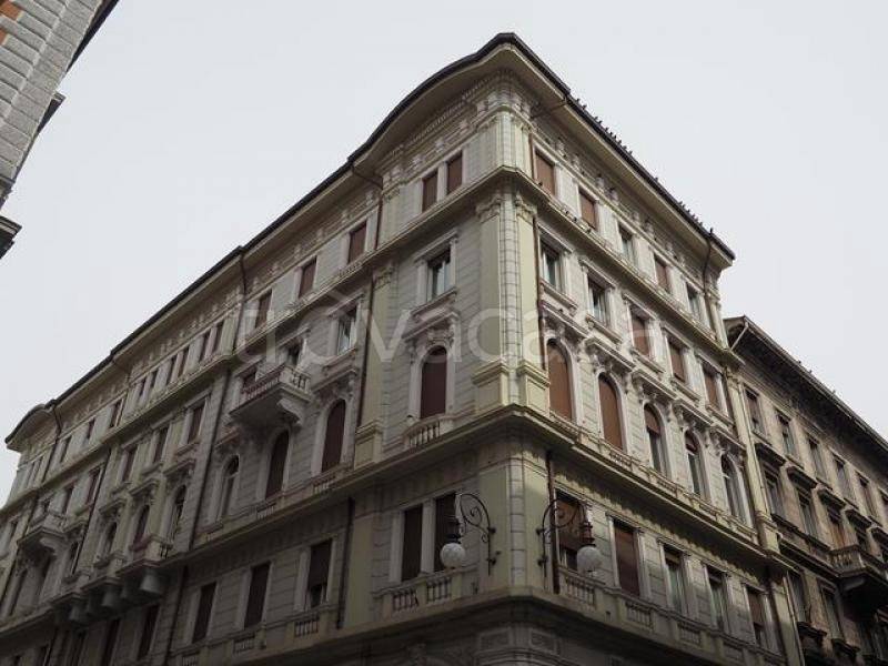 appartamento in affitto a Trieste in zona Borgo Teresiano