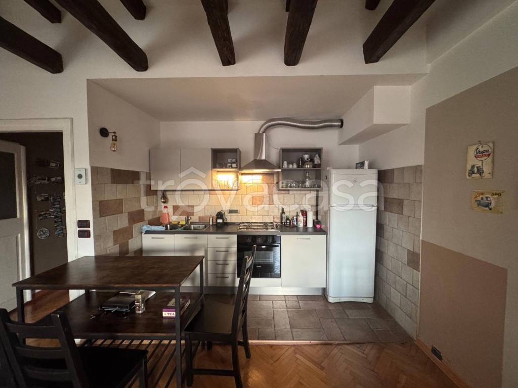 appartamento in affitto a Trieste in zona Borgo Teresiano