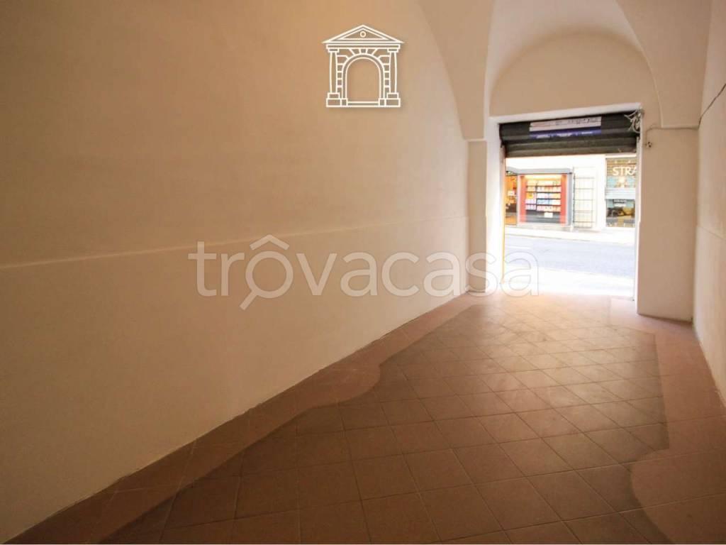 negozio in affitto a Trieste in zona Borgo Teresiano