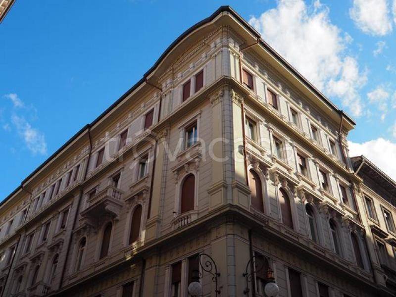 appartamento in affitto a Trieste in zona Borgo Teresiano