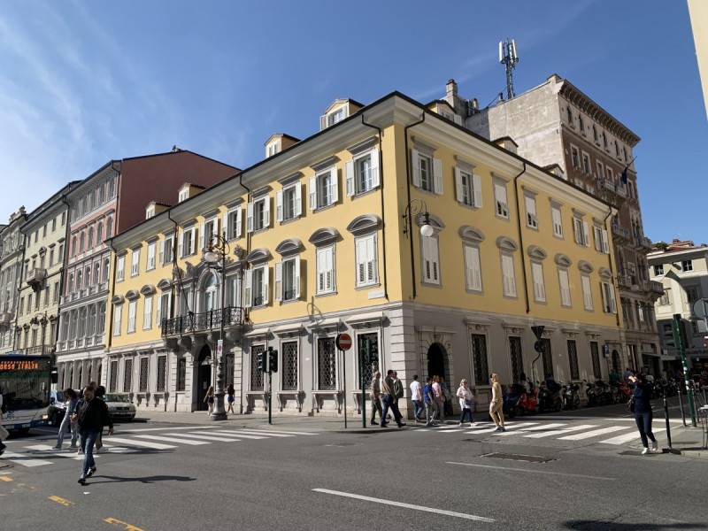 appartamento in affitto a Trieste in zona Città Vecchia