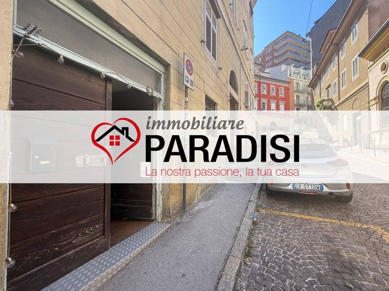 negozio in affitto a Trieste in zona Città Vecchia