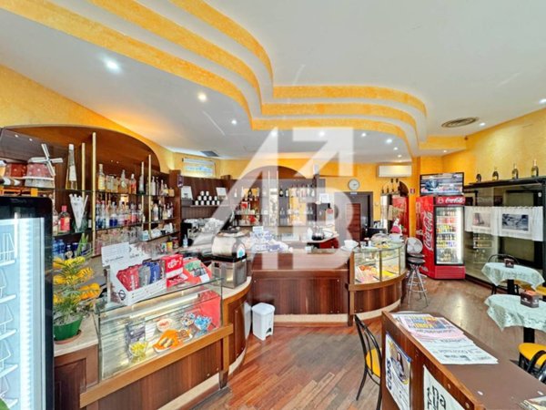 negozio in affitto a Trieste in zona Borgo Teresiano