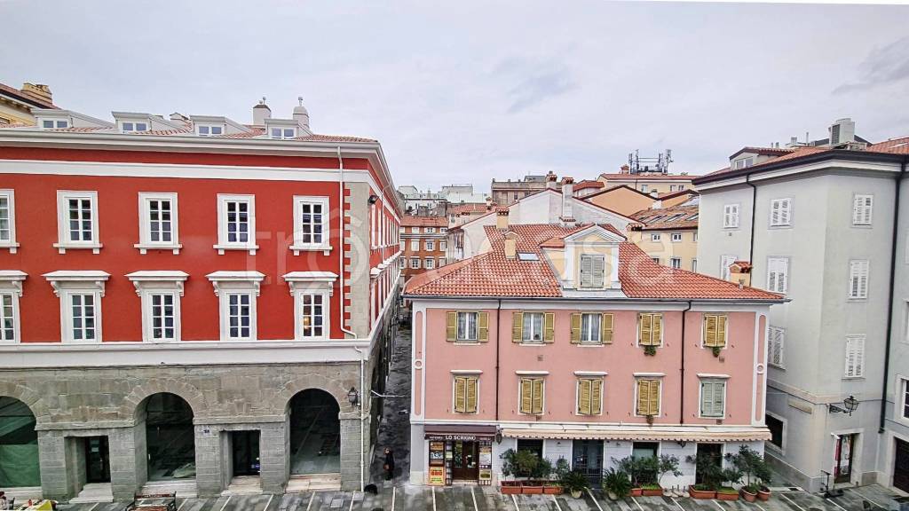 appartamento in affitto a Trieste in zona Città Vecchia