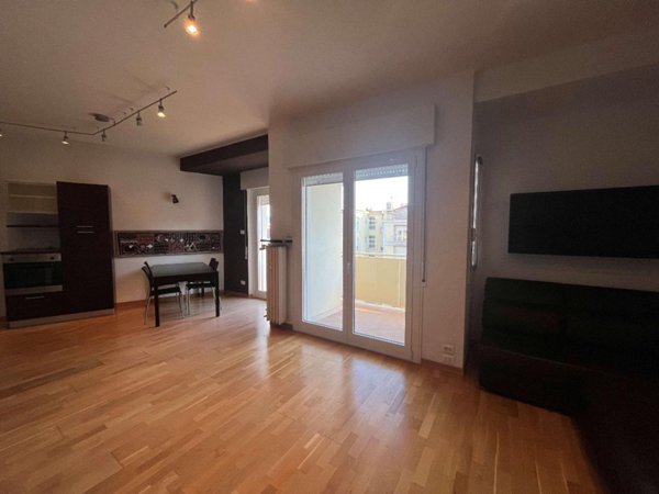 appartamento in affitto a Trieste in zona Campi Elisi