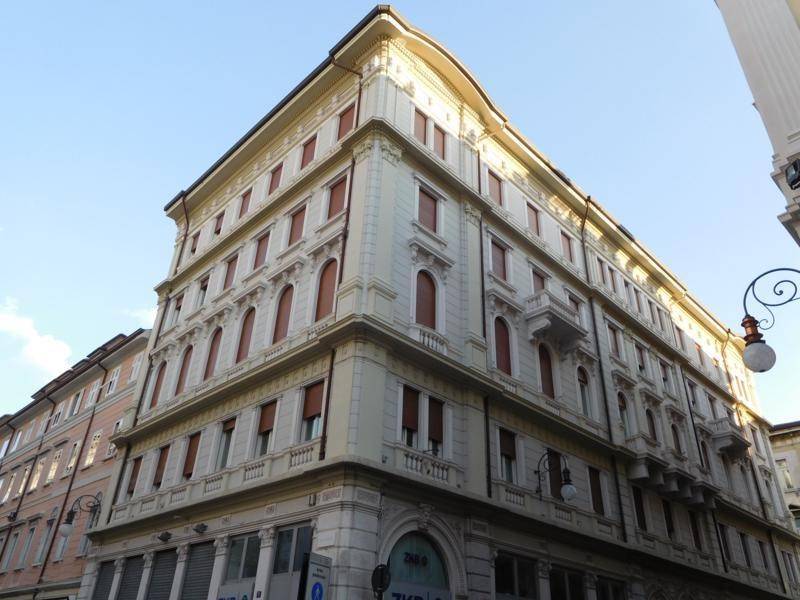 appartamento in affitto a Trieste in zona Città Nuova